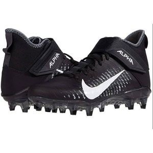 Nike Men's Alpha Menace Varsity 2 Football Cleat size 8